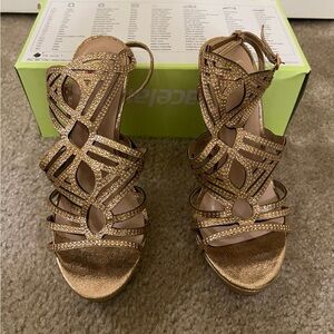 Elegant Gold Strappy Sandals